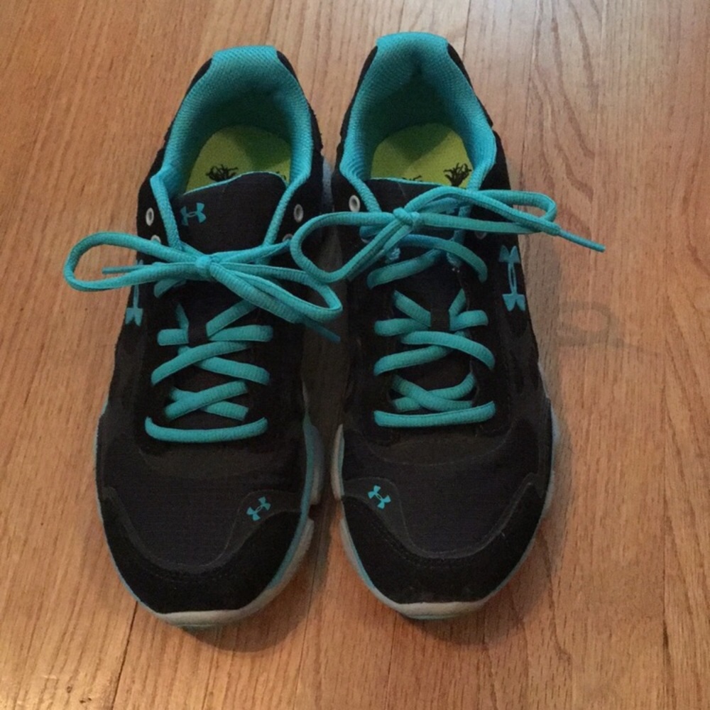 Under Armor Tennis Shoes